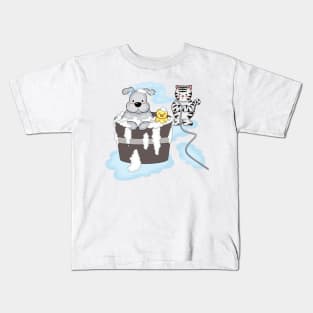 Dog gets fresh shower Kids T-Shirt